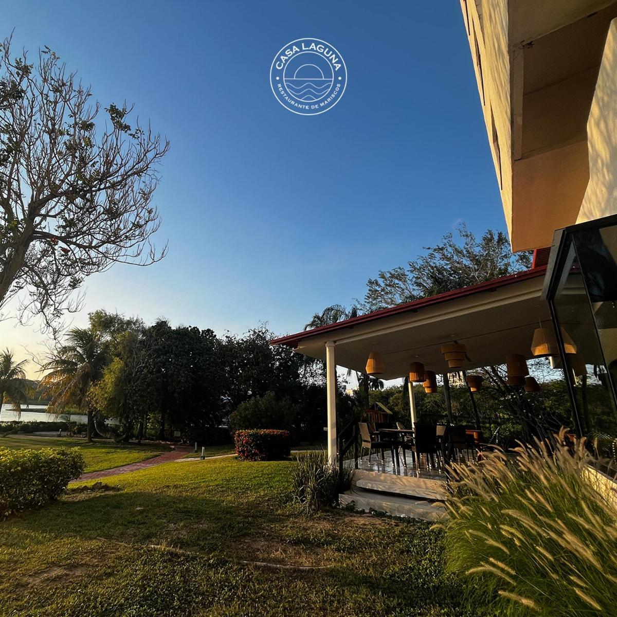 Fiesta Inn Tampico Exterior photo